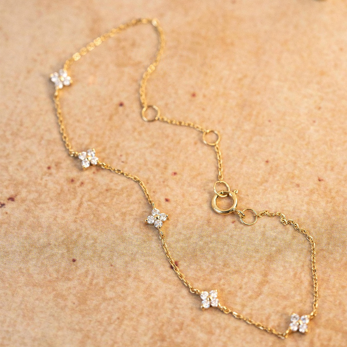 Women's Delicate Bracelet with Crystal-Style Accents