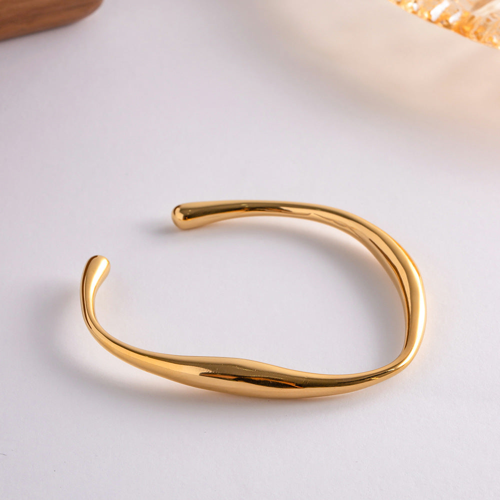 Women's Gold-Tone Minimalist Wave Bangle