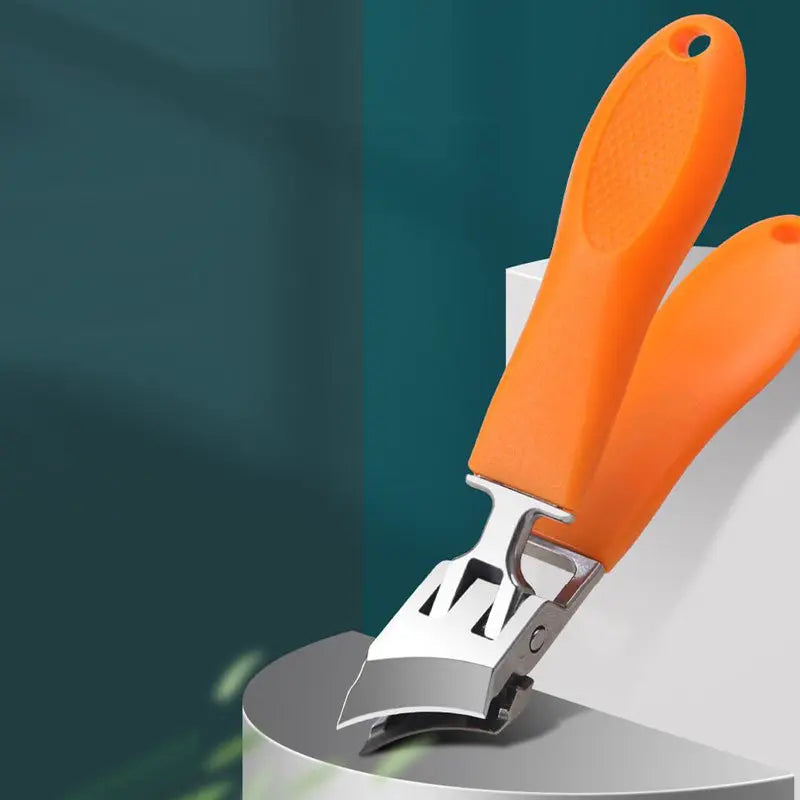Heavy-Duty Nail Clipper with Splash Guard
