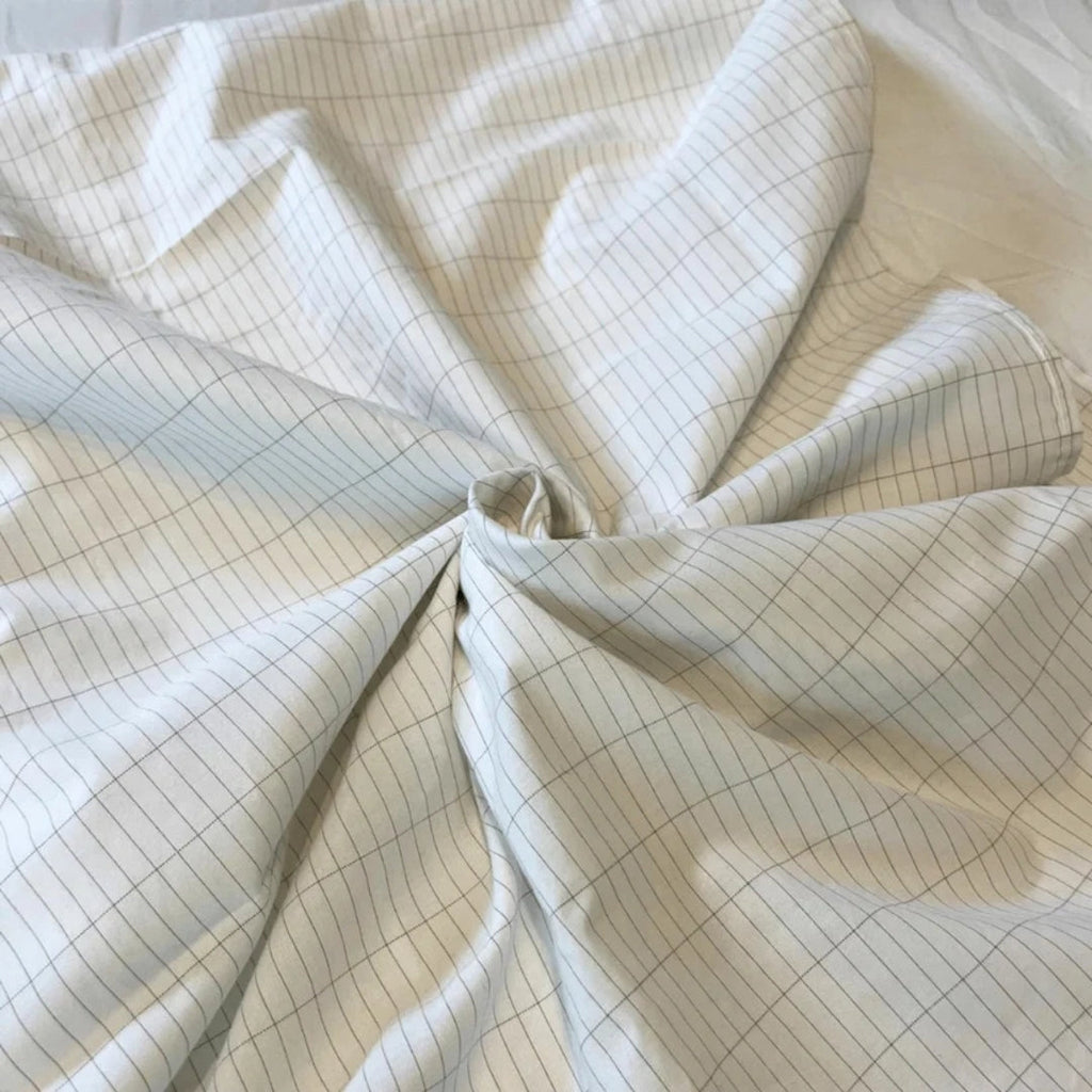Beige Grounding-Style Bed Sheet with Connection Cable