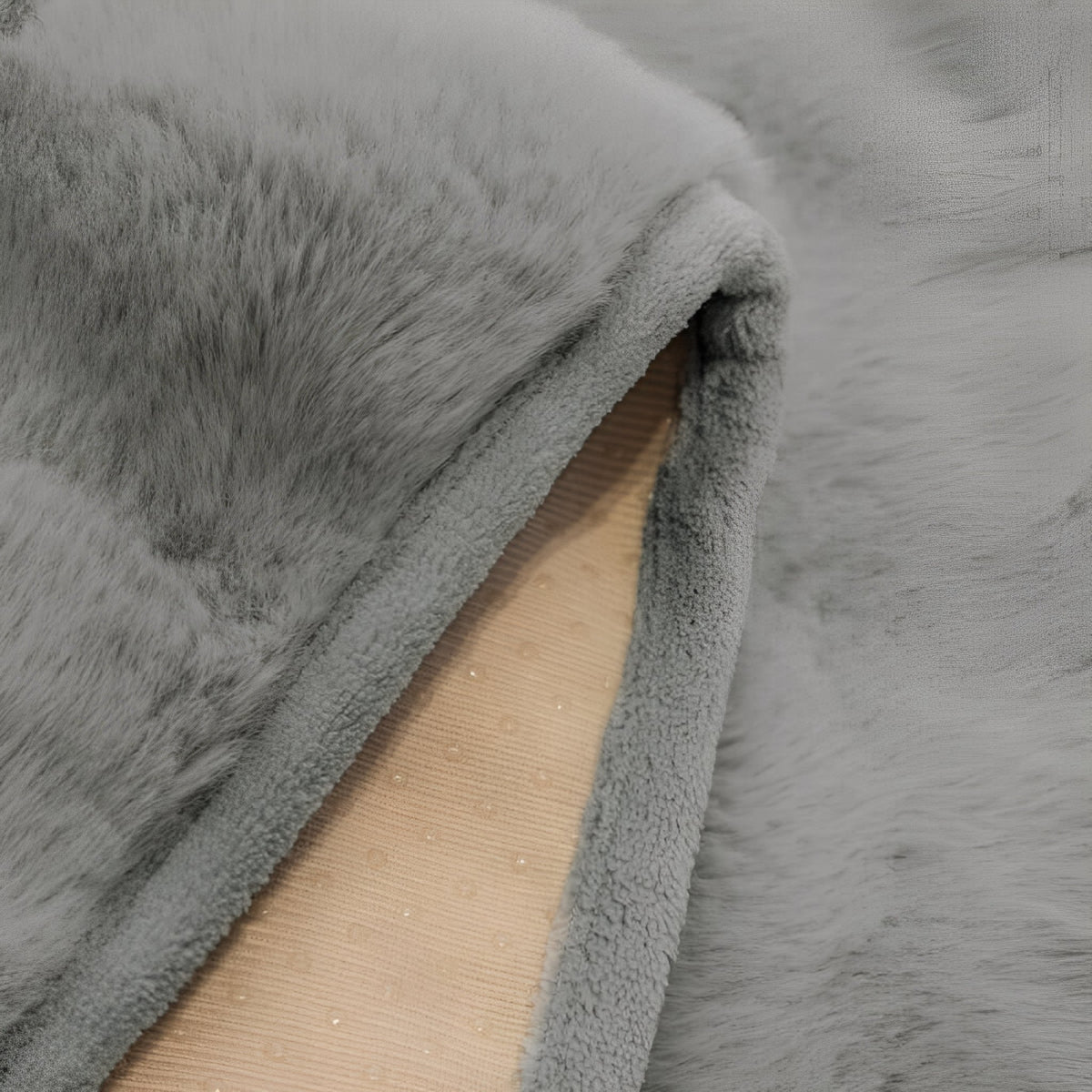CuddleLock Plush Grid Sofa Cover