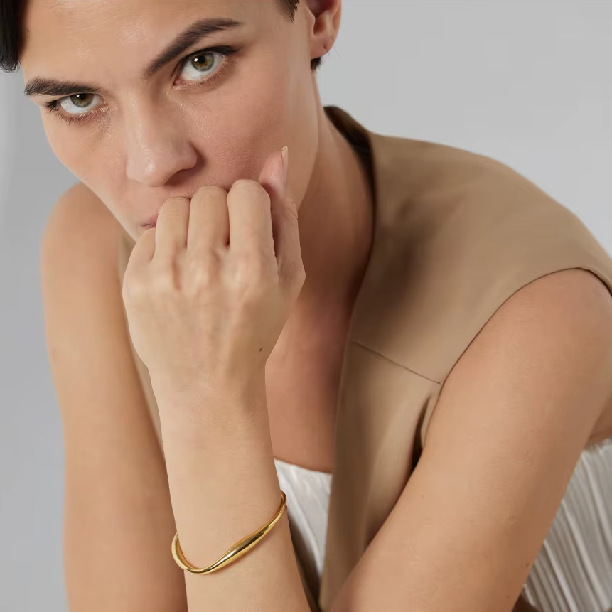 Women's Gold-Tone Minimalist Wave Bangle